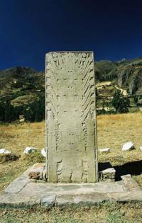 © Copyright Raphael Kessler - Peru - Stele