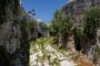(c) Copyright Raphael Kessler 2012 - Italy - Sicily - Siracusa - Trackway
