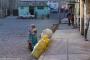 (c) Copyright - Raphael Kessler 2014 - Peru - Cabanaconde - waiting for the bus